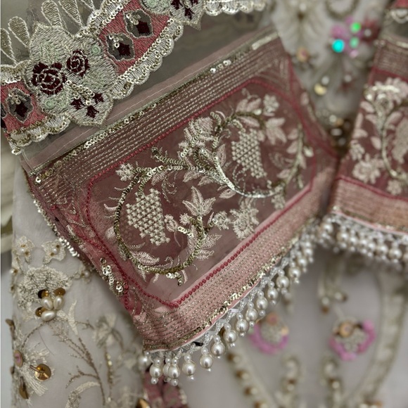 Maria B 3 piece suit (fancy) - Picture 6 of 9